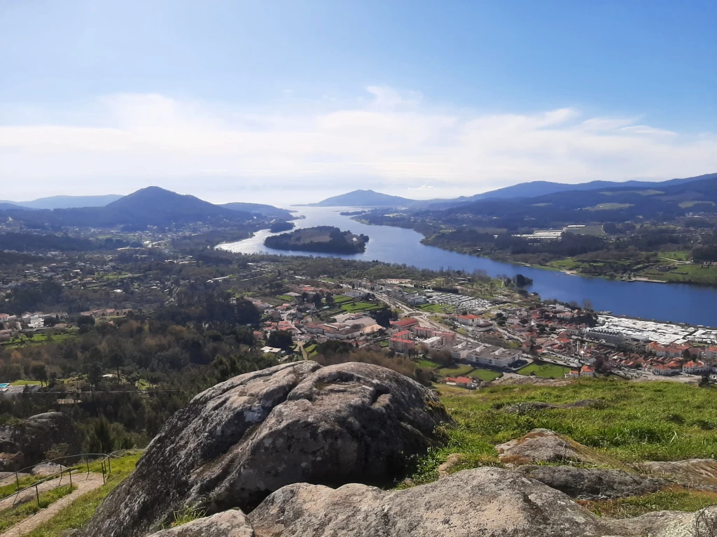 Blick auf den Rio Mino